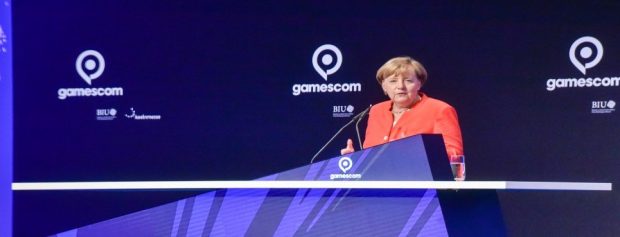 Angela Merkel besucht die gamescom