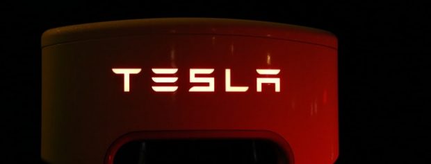 Tesla az űrben! – megSentiztük a netet